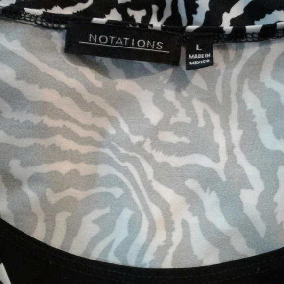 Notations Blouse - Picture 4 of 5